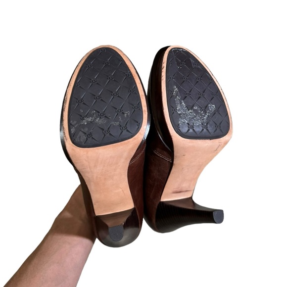 UGG Jamison Ankle Boot - Picture 6 of 7
